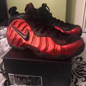7.5 Mens Foamposites University Red